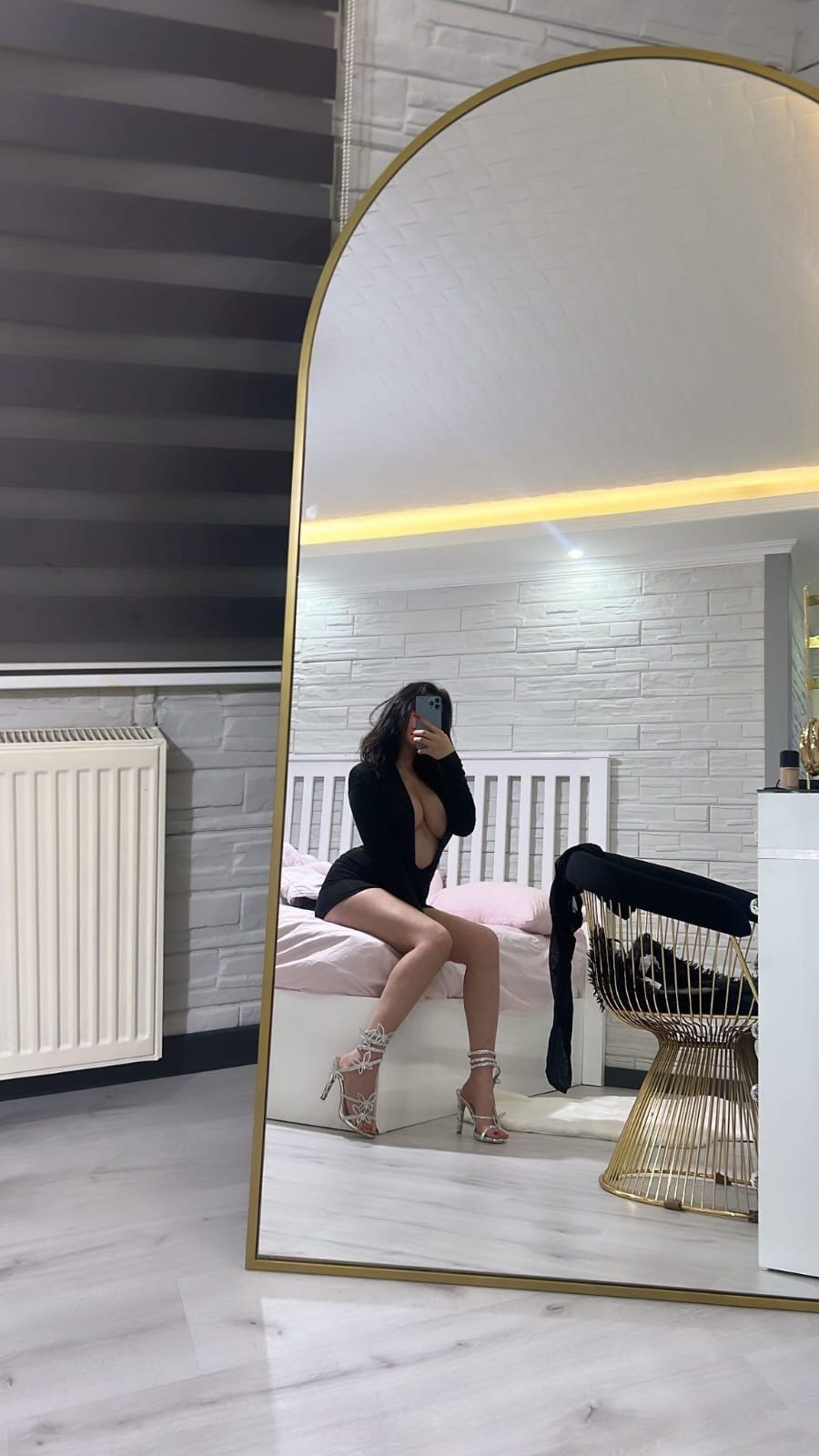 Eruh Sabırlı Kadın Escort Ceren