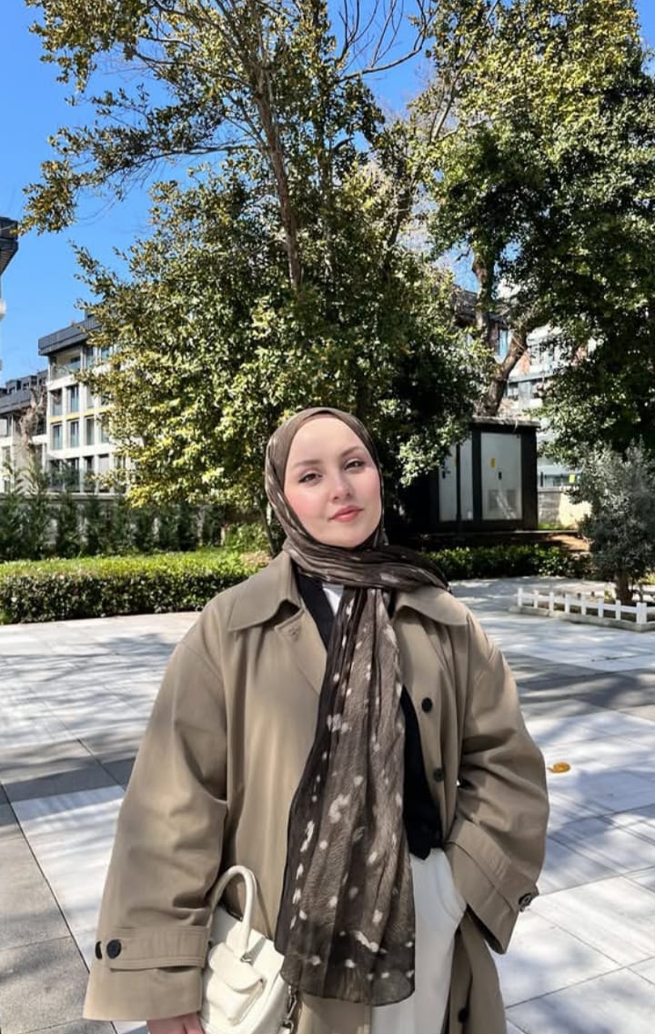 Ufaca Şaşırtıcı Bayan Bayan Escort Zuhal